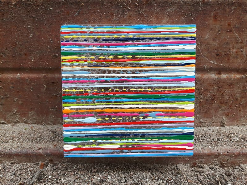 Coloured lines 19 2019, 10x10, Lack auf Plexiglas